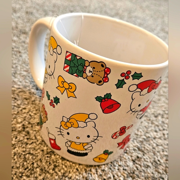 Hello Kitty Christmas Mug Adorable Happy Holidays NWT - Picture 3 of 3